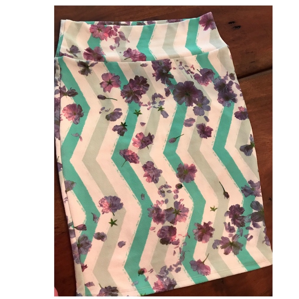 Lularoe Cassie